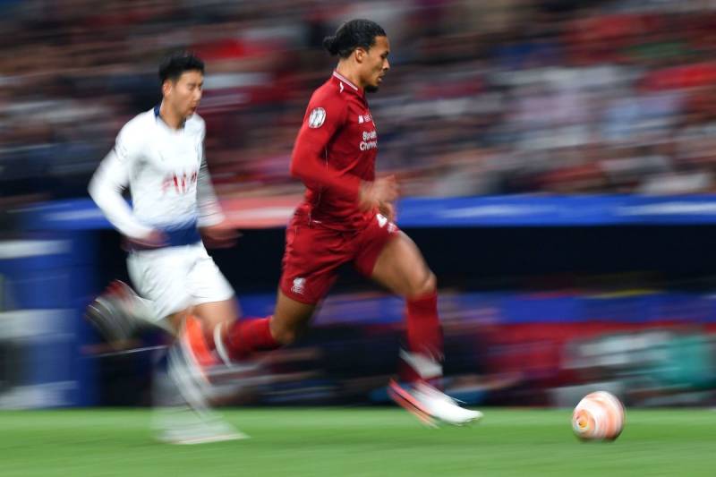 Virgil Van Dijk Cao Bao Nhiêu? Hé Lộ Thể Hình “Khổng Lồ” 3 Sải bước dài, tốc độ ấn tượng